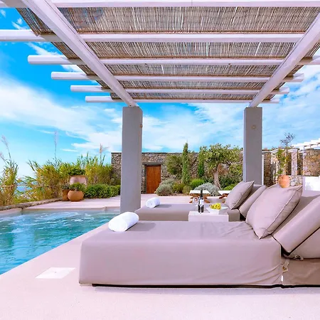 Ξενοδοχείο Mykonos Rocks & *