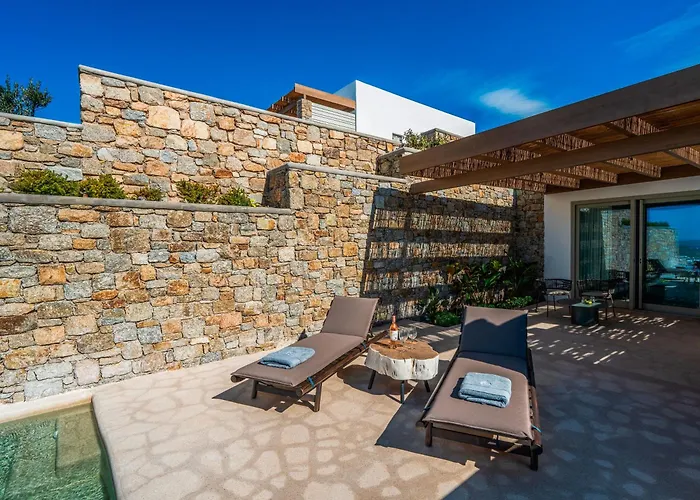 Mykonos Rocks & * Plintri