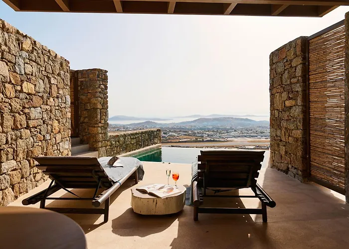 Mykonos Rocks & Plintri