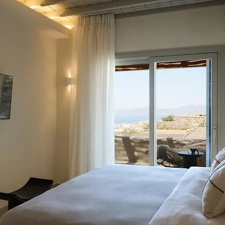 Mykonos Rocks & Hotel Plintri