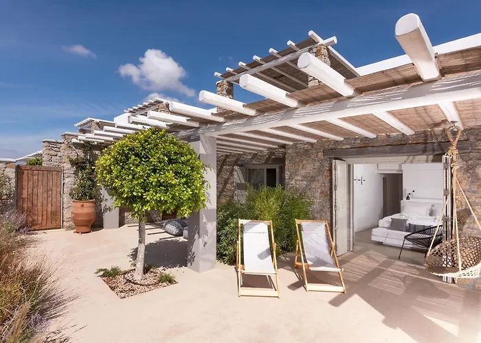 Hotel Mykonos Rocks & Plintri