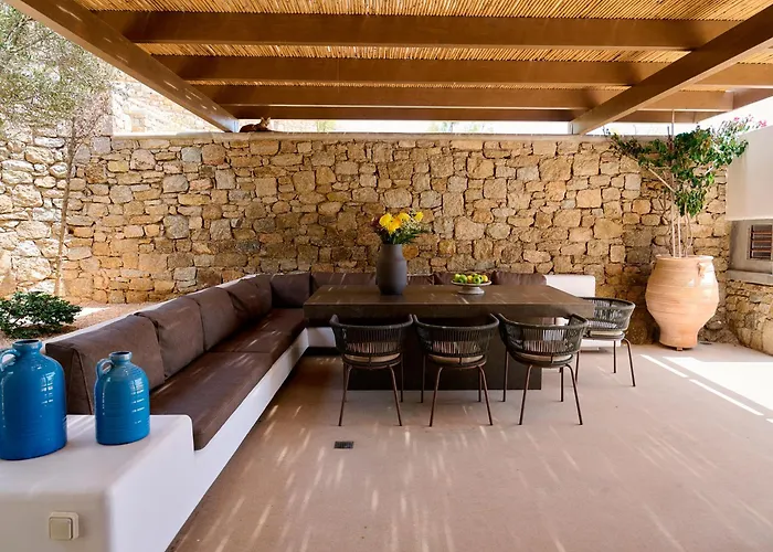 Hotel Mykonos Rocks & Plintri