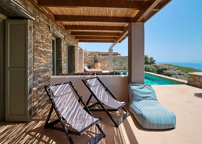 Mykonos Rocks & * Plintri