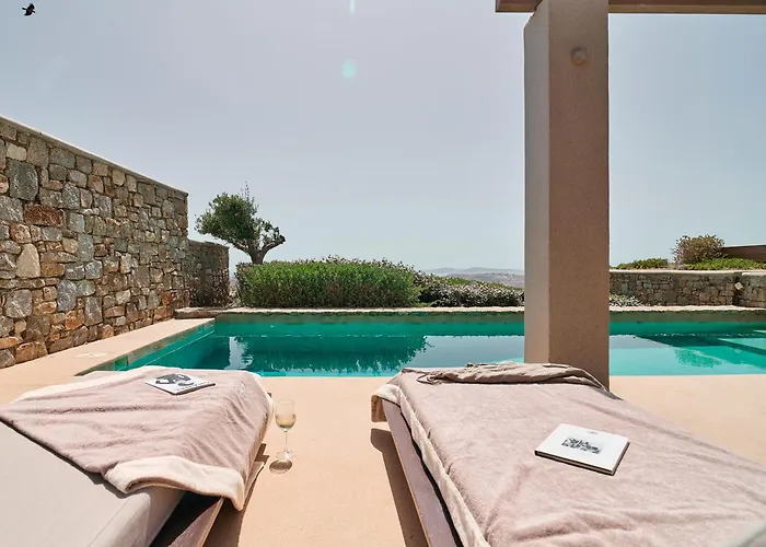 Hotel Mykonos Rocks & Plintri