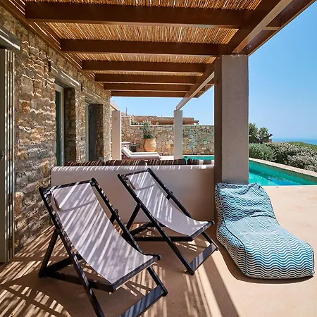 Mykonos Rocks & * Plintri