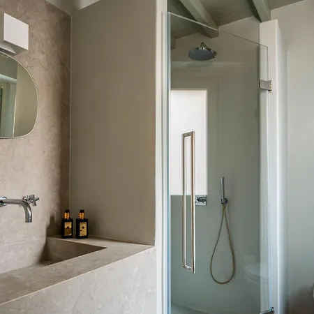 Отель Mykonos Rocks &