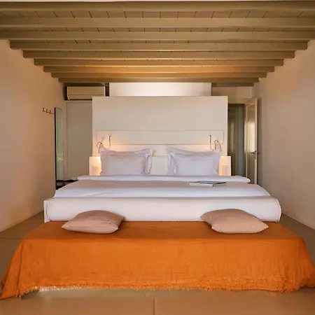 Mykonos Rocks & Plintri