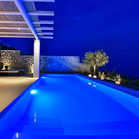 Mykonos Rocks & * Plintri